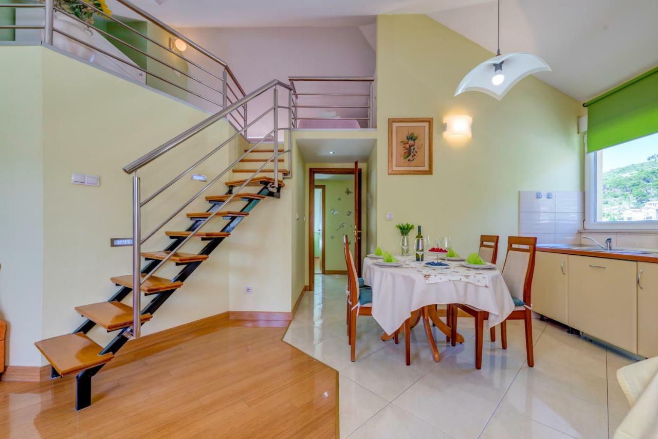 Natali Appartement Omiš Buitenkant foto