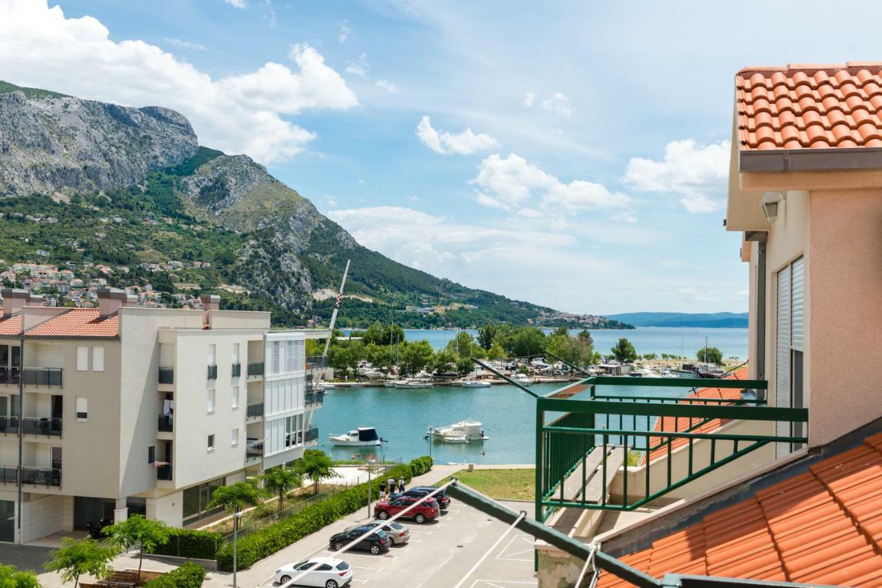 Natali Appartement Omiš Buitenkant foto