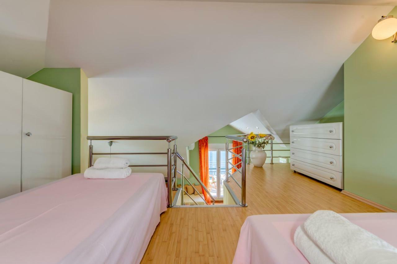 Natali Appartement Omiš Buitenkant foto